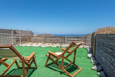 Plakes Sea View Suites