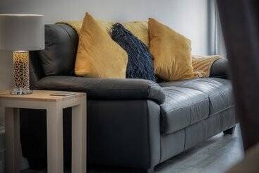 Hawtree Cottage   2 Bed Cottage   Tenby