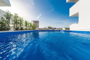 پانسیون Apartments & Rooms Pool Villas Maris B