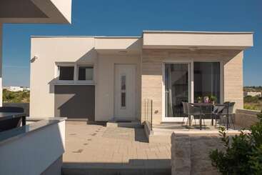 پانسیون Apartments & Rooms Pool Villas Maris B