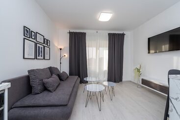 پانسیون Apartments & Rooms Pool Villas Maris B