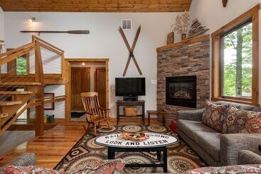 Livin  Lodge