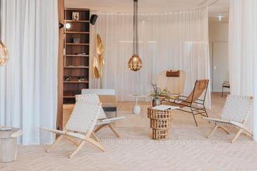 Maslina Resort