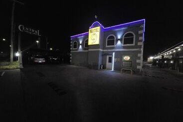 Motel 9