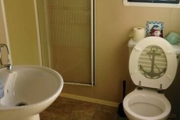 اقامتگاه Charming 3bed Caravan In Camber Food Rest