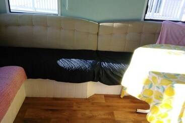 اقامتگاه Charming 3bed Caravan In Camber Food Rest