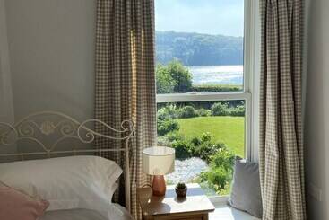 Riverside Idyll The Perfect Cornish Sanctuary