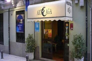 Arteaga Hostal & Banos Arabes Elvira