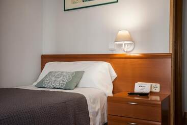 Hostal Santa Cruz