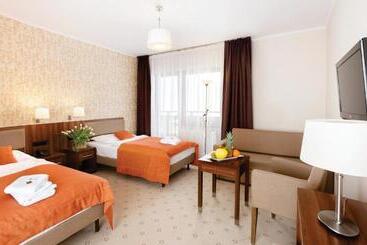 هتل Artus Resort