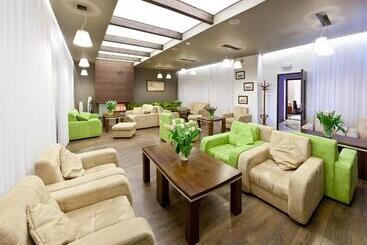 هتل Artus Resort
