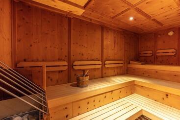 酒店 Bellaval Scuol