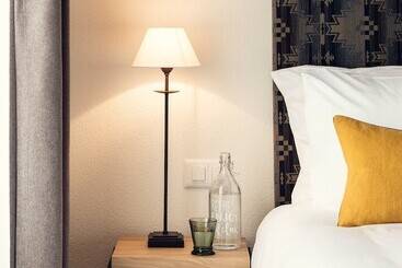 هتل Conrad's Mountain Lodge