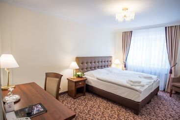 هتل Windsor Spa