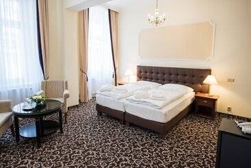 هتل Windsor Spa