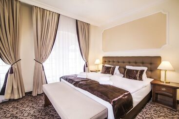 هتل Windsor Spa