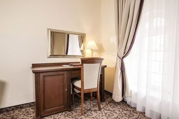 هتل Windsor Spa