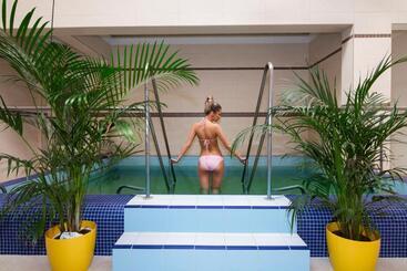 هتل Windsor Spa