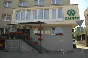 هتل Załęże