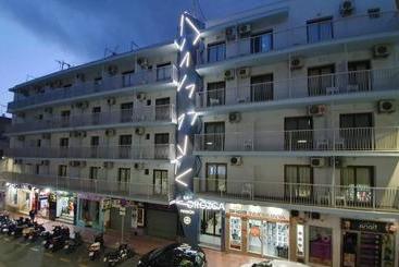 بنسيون Pensión La Orozca Benidorm