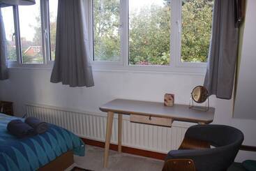 تختخواب و صبحانه Sandford Meadow Guest House