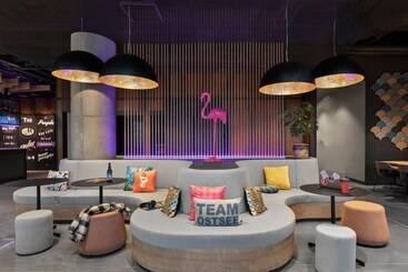 هتل Moxy Szczecin City