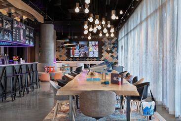 هتل Moxy Szczecin City