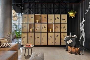 هتل Moxy Szczecin City