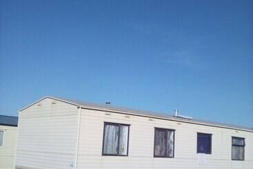 هتل Stunning 3bed Caravan In Camber Kitesurf Family
