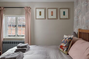 Pearl S Cottage
