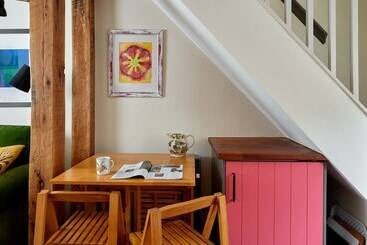 Pearl S Cottage