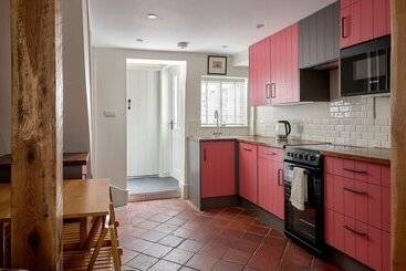 Pearl S Cottage