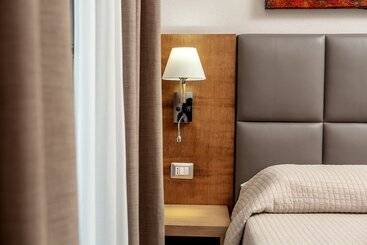 پانسیون Capotesta Luxury Rooms