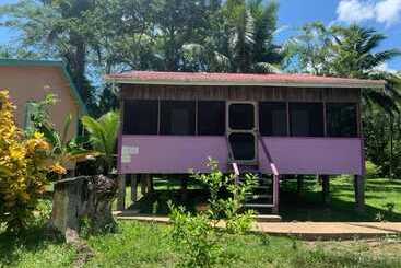 تختخواب و صبحانه River Bend Resort Belize