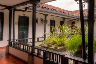 هتل Camino Real