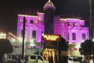هتل Mandakini Royale