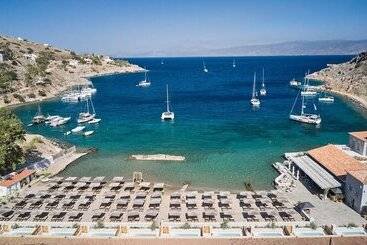 هتل Mandraki Beach Resort   Adults Only