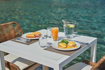 هتل Mandraki Beach Resort   Adults Only