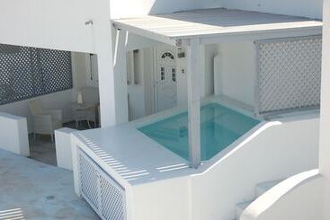 هتل Sea Paradise Villas