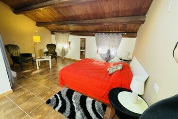 اقامتگاه Casa Vacanza Abbazia Sulmona Parco Della Majella