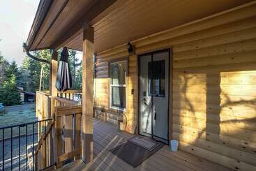 02gs   Wifi   D/w   W/d   Sleeps 8