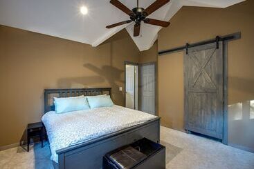 02gs   Wifi   D/w   W/d   Sleeps 8
