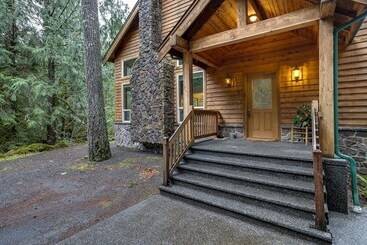 20gs   Wifi   F/p   W/d   Sleeps 6