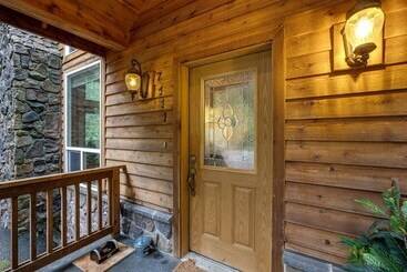 20gs   Wifi   F/p   W/d   Sleeps 6