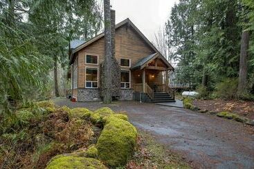 20gs   Wifi   F/p   W/d   Sleeps 6