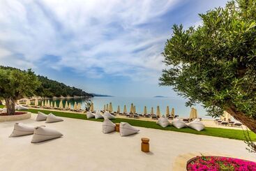 Ammoa Luxury Hotel & Spa Resort