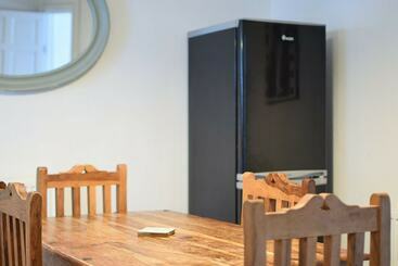 اقامتگاه Charming 3bed House In Central Nottingham