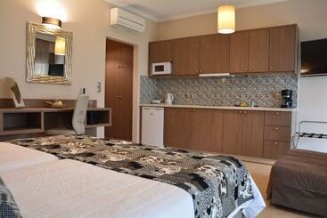 Royalty Suites Seaside