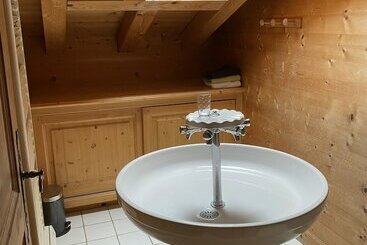 تختخواب و صبحانه Chalet De Mado