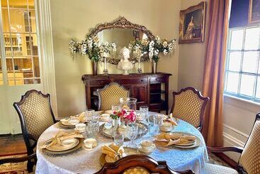 تختخواب و صبحانه The Beaumont House Natchez